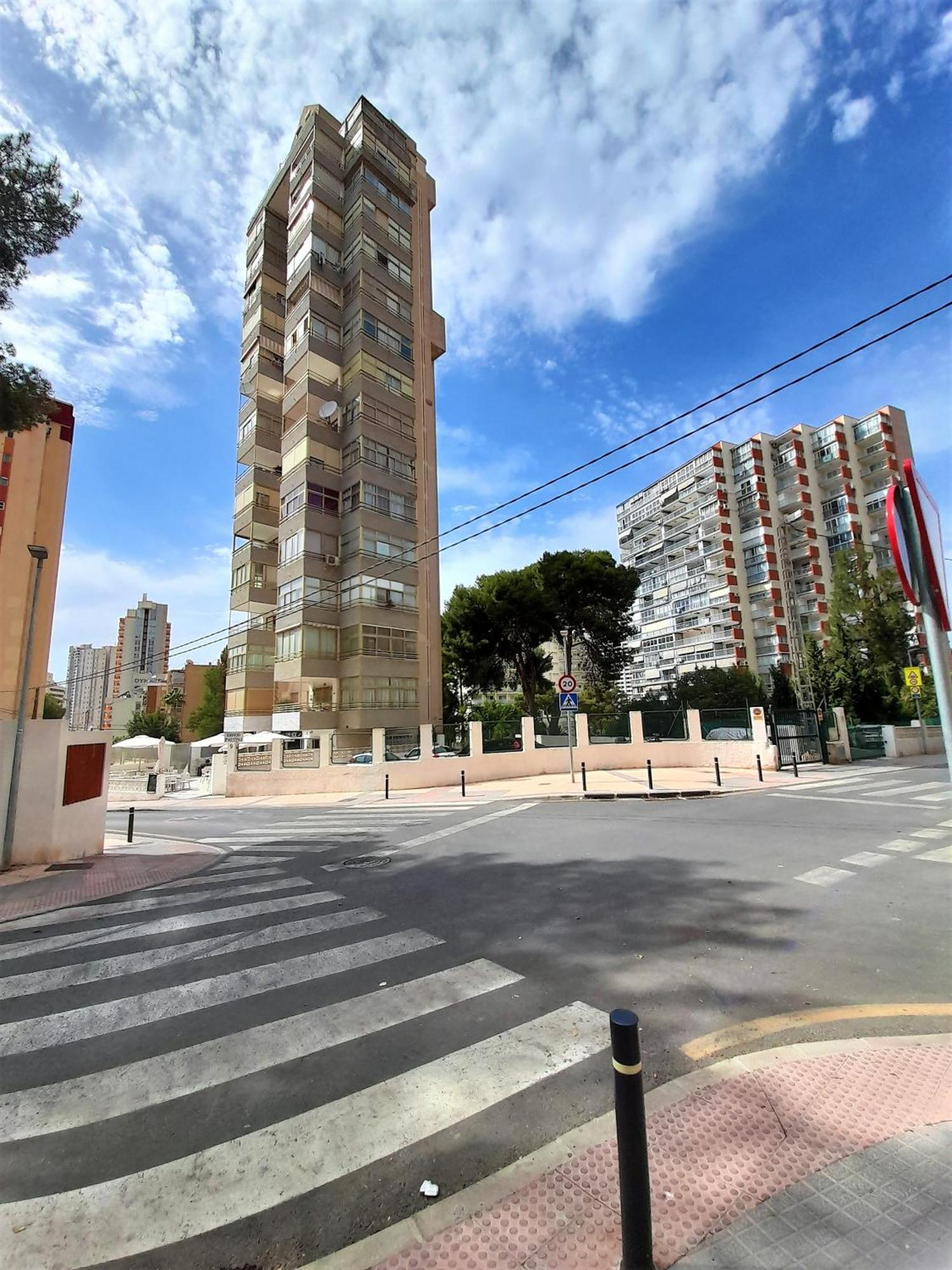 Agustina Apartment In Rincon De Loix -Free Parking, Wi-Fi, Pool, New Air Conditioning, Sea View 貝尼多姆 外观 照片