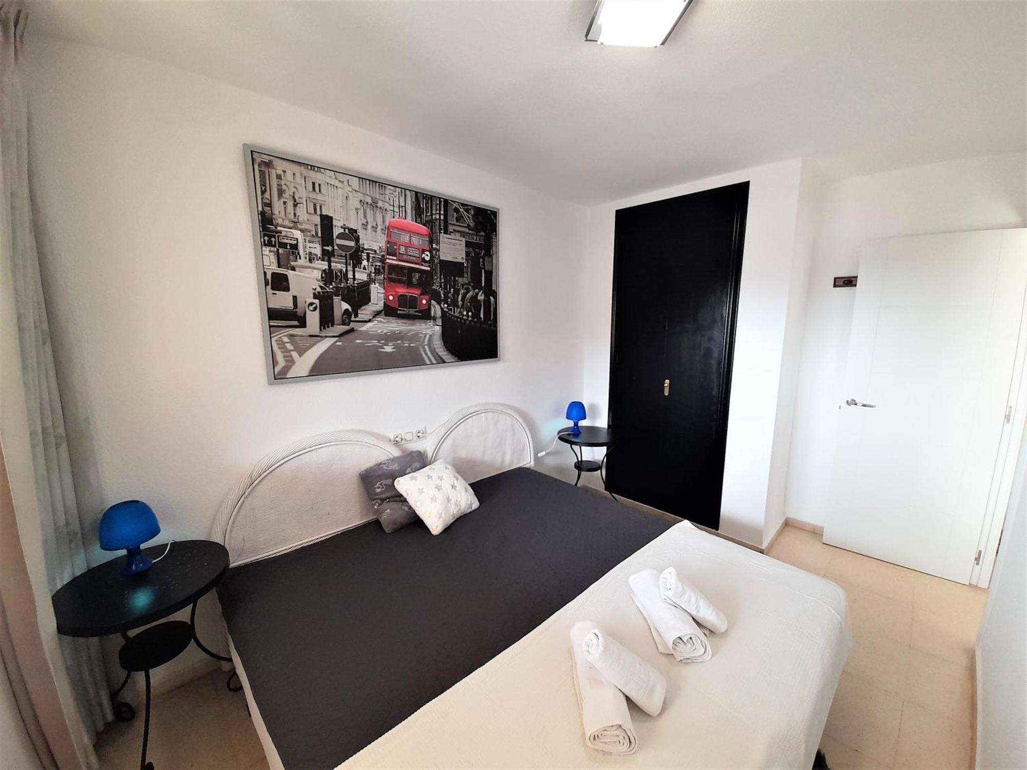 Agustina Apartment In Rincon De Loix -Free Parking, Wi-Fi, Pool, New Air Conditioning, Sea View 貝尼多姆 外观 照片